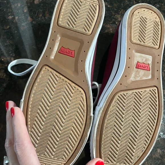 Levi’s Comfort Sneaker - Picture 3 of 5